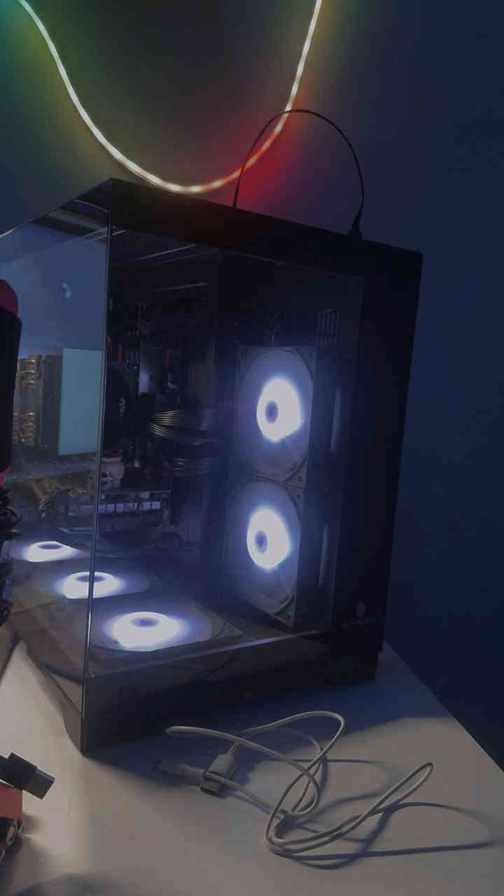 معالج lntel xeon e5
كرت الشاشهRX 580 8 GB
الرام 16GB DDR4
التخزين 128GB SSD + 500GB SSD
البور سبلاي 550 واط 
2- الشاشه 
من BENQ حجمها 24 و تشغل 144 فريم و FHD 
بيها قائمه كامله مال الوان ترتبها على مزاجك نضافه 100/100
رايدها هية و الشاشه ب650 الف مكاني بلطوبجي و رقمي ***********
