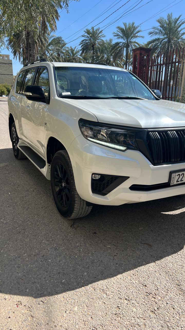 تويوتا برادو  – 2023 – خليجي مدنايت 
✅ الموديل : 2023
✅ السيارة كفالة عامة 
✅ المواصفات :
⚙️ المحرك : 4000cc – ستة سلندر 
🛞 الويل: 20 إنج
• إنارة LED كاملة
• حساسات أمامية وخلفية
• مرايا كهربائية مع إشارات
• جناح خلفي
‏. AWD 
• دبل تانكي
• سبير ظاهري 
• دوسات ثابتة 
• 7 راكب 
• ستيرن متعدد المهام
• كروز كنترول
• إضاءة داخلية راقية
• مكيف ثلج أمامي وخلفي
• الدخول الذكي + تشغيل بصمة
‏• Airbags كاملة
‏• ABS – EBD – VSC
• مانع انزلاق
• نظام الثبات الإلكتروني
• مراقبة ضغط الإطارات
• وضعيات قيادة متعددة
السعر : 470 $ 
العنوان : بغداد - الكاظمية - شارع المحيط 
الهاتف : ***********
