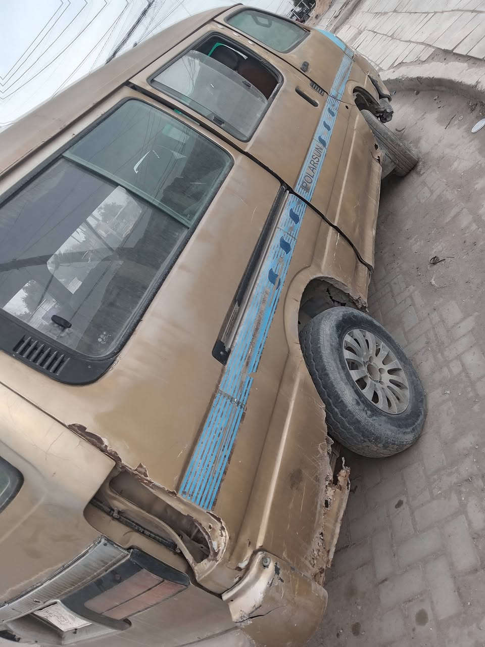 السلام عليكم البيع كيه قرده موديل ٢٠٠٦ كير ومكينه بل جيس محوره مكينه ونجي سته سلندر سياره تشتغل بس متروكه يرادلها ترتيب سعر ٣٠ وبيها مجال مكان بغداد تقاطع درويش رقم***********
