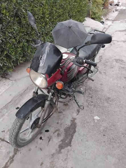 دراجه بوكس للبيع مديل ٢١ 
مكاني بغداد الشعب 
السعر ٧٥٠ وبيها مجال بسيط
استفسار ***********
