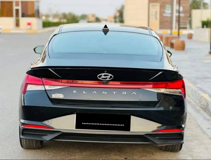 سلام عليكم النترا 2021 وارد امريكي مكينه  دوش سياره رقم سليمانيه جديد شرط التحويل  بيه صبغ قبق جنطه وجاملغ امامي بدون دواخل سياره ماشيه 100 الف كير مكينه كفاله تبريد صدر كله جاهز السياره جاهزه128 وبيه مجال العنوان بغداد رقم الهاتف ***********
