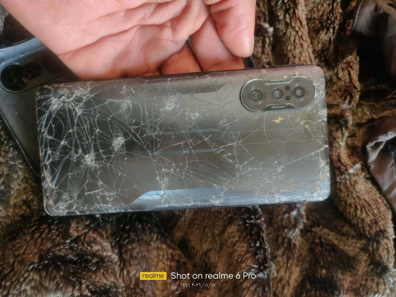 ريلمي K40 كيمنك  ذاكره 256عشويه 8×8  بوبجي 90فريم ثابت  شفتات  كيم تربو العاب شغال  بصمه جانبيه بصمت وجه شاشه مامبدل بس بطاريه مبدل ولويفاي مالته عطلان بس ع شريحه يكنك عادي الجهاز رايده 130وبي مجال مكاني نجف حي النصار رقمي ***********
