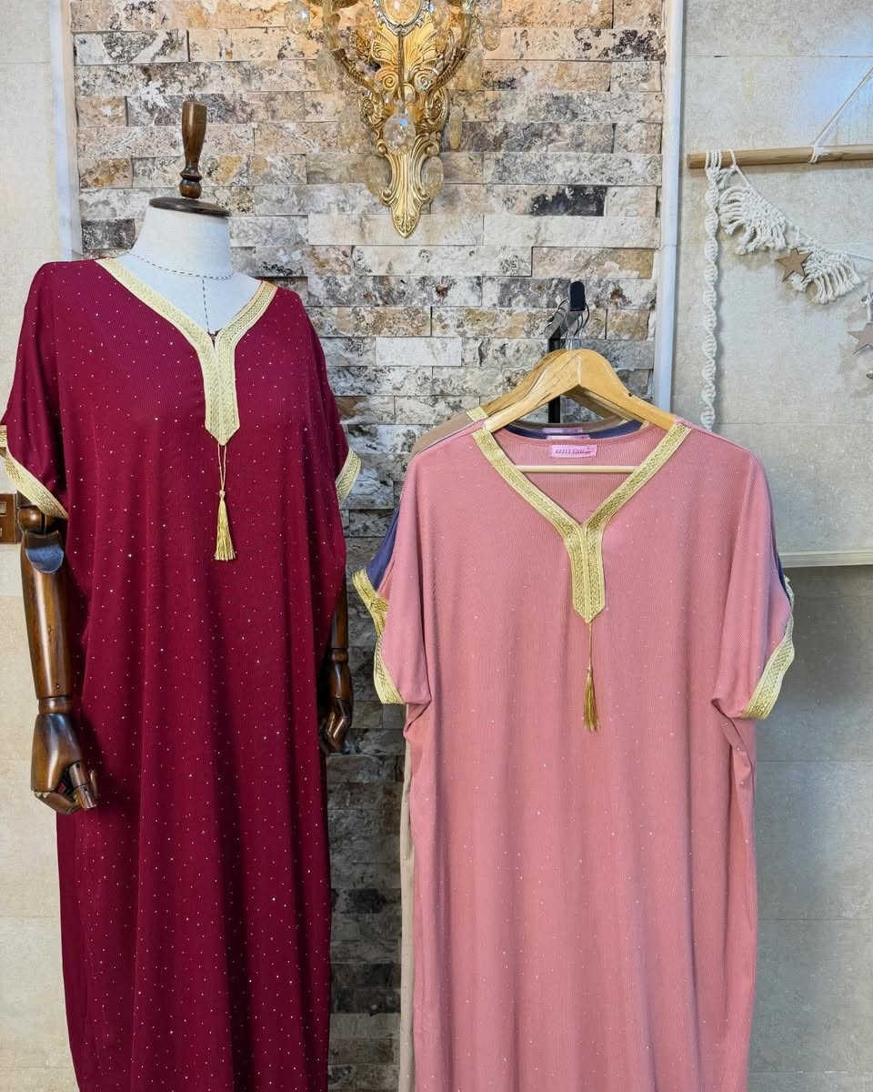 گلبيه نسائي 😍 😍 
 خامه فانيله مريب 😍 ستراس 
 ( 6 الوان ) 
قياسات ( xl , xxl )
قياس راهي يلبس لحد وزن 100
حواء للشالات والذهب البرازيلي 
أم الخيل قرب مرطبات جيلاتو 💥


**إذا كنت صاحب هذا الإعلان وتريد حذفه لأي سبب، رجاءا أرسل رسالة إلى الدعم الفني**