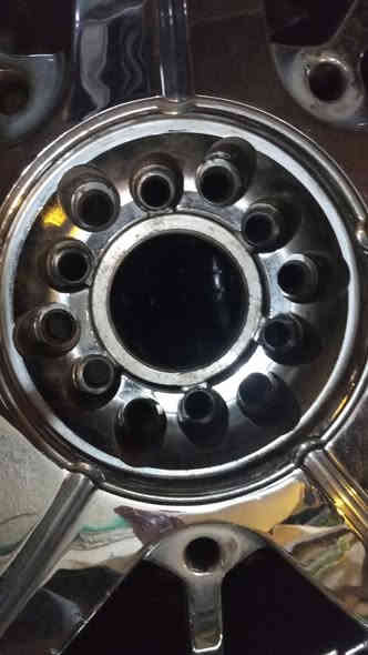 ويل 22 ستيل جوكر 6 براغي مع تخم تاير جديد 275/40/22 لوك 100%100 مكاني بغداد الدوره ***********
