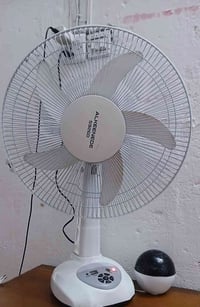 بنكه شحن • يحتاج بطاريه