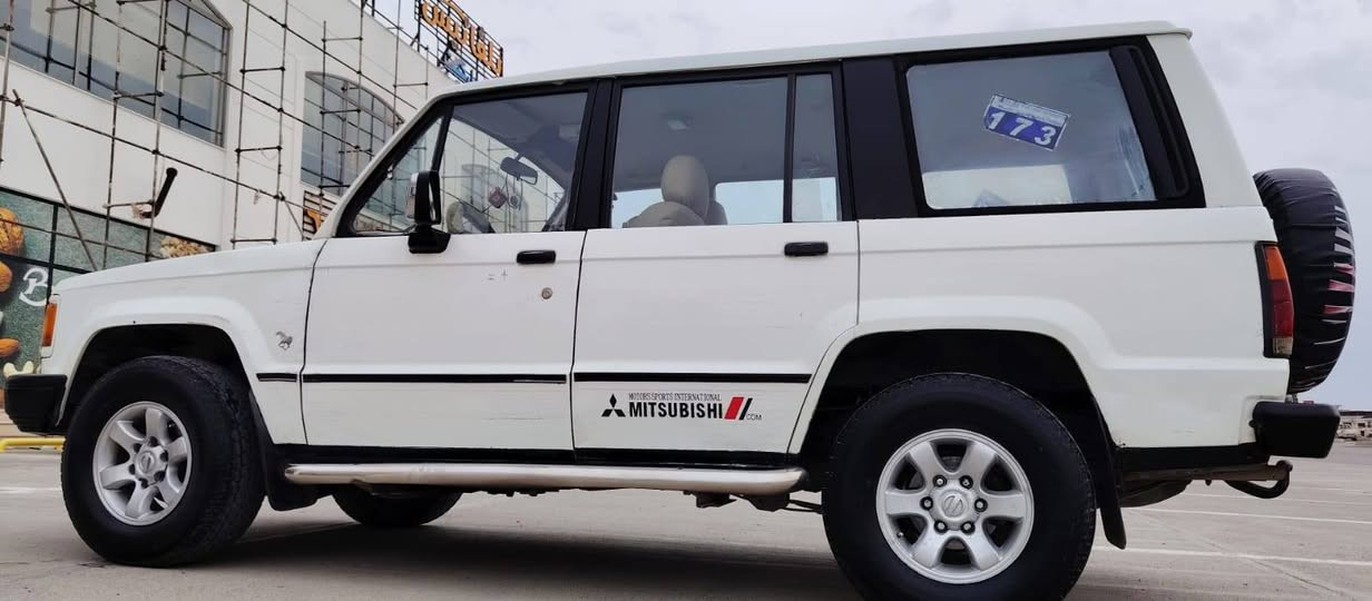 🌹بەناوی خوای گەورە🌹
😮فرۆشتنی خێرا😮
😮تەنهاو تەنها 42 وەرەقە😮

ئاسوزو مۆدیل 1991 یابانی اصلی تەحویلی اصلی
گێڕ عادی دەبڵ اکسل مەکینە 4 بستۆنی بیلادی شاشە ئایپات قوفڵ مەرکەزی هەیکەل و ناوی نمونەیە لە جوانیدا

ڕەقەمو سەنوی هەتا 2030 تازەیە بەناوی خۆمەوەیە تەحویل و وەکالە و غەرامە بەشەرت 3 وەرەقە غەرامەی لەسەرە دوای معامەلە دەیگەڕێنمەوە..
سەیارەکە دەعمو لێدراوی نییە یەک بۆ دوو پارچەی بۆیاخە بۆ جوانی چوار تایەو ویلی لۆکی باڵۆنی بۆ بەستراوە کامل بنی توند کراوەتەوە فڵچەو لایت و کارەبایاتو گەرمی  بەشەرت دەعامی بۆ دەعامی بەشەرت بەس ماشااللەی ئەوێت...
شوێن.. هەولێر.
نرخ... تەنها 42 وەرەقە
ژ.م...***********
*********** أربيل, العراق
