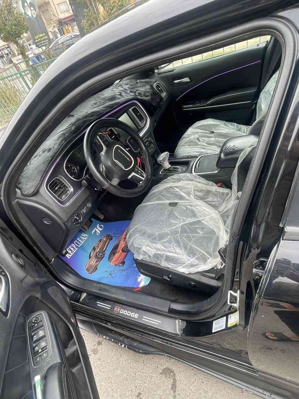 السلام عليكم /بيع مستعجل
دوج جارجر RT max موديل2016
رقم بغداد 
فول الفول 
فتحه 🦦
رادرات جانبيه 
انارت ترحيب عند فتح 
مري قلاب عند بك 
كشنات شامو وجلد بلادي حفر RT 
كشنات كهرباء 
سكليتر كهرباء تحكم ب مقعد سايق 
حساسات خلفيه 
شاشه كبيره 
رادار جانبي
تدفئه تبريد ب كشنات اماميه 
تدفئه كشنات خلفيه 
ستيرن تدفئه 
اظافات ع سياره 
تحديث كامل SRT 
برمجه البطل ايكل 
هدرز و دبات سود SRTووسطيات slb
بلكات ريسنك 
لد متغير ب تلفون اكثر من لون خارج وداخل السياره 
لايت زنون عدسات زرع 200 دولار
هواي بعد بيه موصفات 
سياره كلش نظيفه استخدام شخصي 
حادثه موضح بل صور صبغ جاملغات خلفيه وتبديل باب بلادي بدون ايرباك السياره 
صدر امامي خلفي جديد 

ويل اصلي جديد و تخم تاير تو سايز جديد الخلفي 315 والامامي 275
ل ستفسار
السعر 163 استفسار ***********
ملاحضه السياره بالحقيقه احلى من الصور
حبايب بالنسبه للسعر تجي تشوف السياره 
وتقتنع وبيك خير وتدلل مكاني بغداد 
ماشي82 الف حقيقي السياره اي نقص مابيه
جديده لوك❤️.
