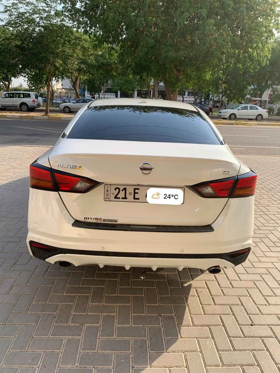 ئالتيما موديل 2022
مواصفات Sl
كوشنات جلد هيته ر
داخل بيجي  
رادار  فتحه 
ماشي 67mil
سياره بدون سبغ 
***********
