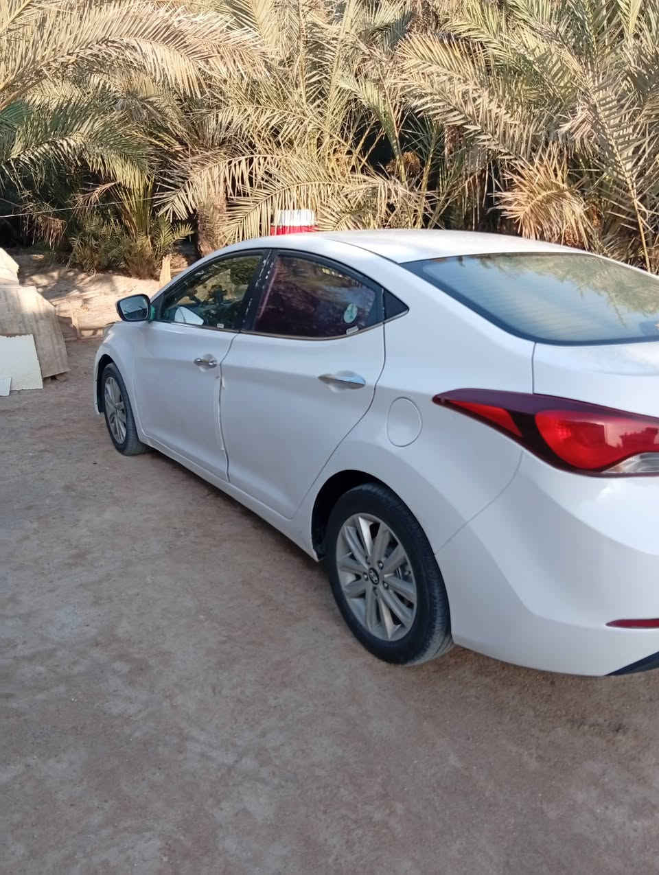 الانتره 215 خليجي
 فول مواصفات 
مري شفط 
فتحة سقف 
تبريد قطعتين
مكينة 1800 
بيه صبغ ابيع احزام
سنوية ل 230 
رقم شمالي تريد وكاله أو تحويل 
السعر 100 
***********
