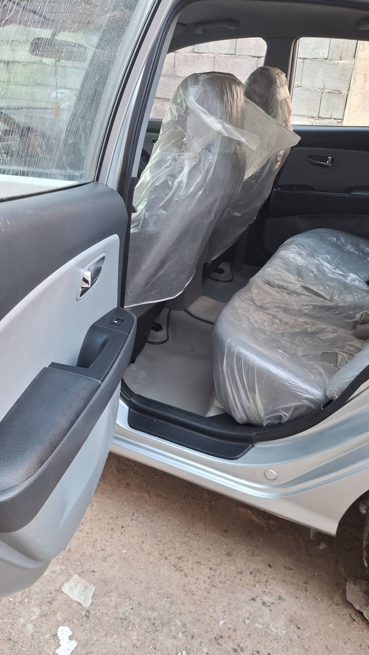 السلام عليكم
البيع او مراوس
ادوات ادوات
متوم طبق اصل 
وارد كوري
كصه جنطه 
النتره المقدس موديل 2009
1600دكشن عالي 
تبريد شغال

سياره جاهزه من كلشي
السعر 42وبيه مجال
البصره
***********
