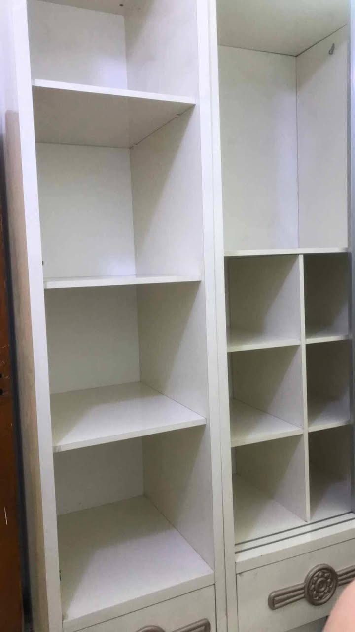 غرفه تركيه بيها اضرار باب الكنتور الوسط مكسور والسرير موضح بدون دوشك8قطع
زعفرانيه


**إذا كنت صاحب هذا الإعلان وتريد حذفه لأي سبب، رجاءا أرسل رسالة إلى الدعم الفني**