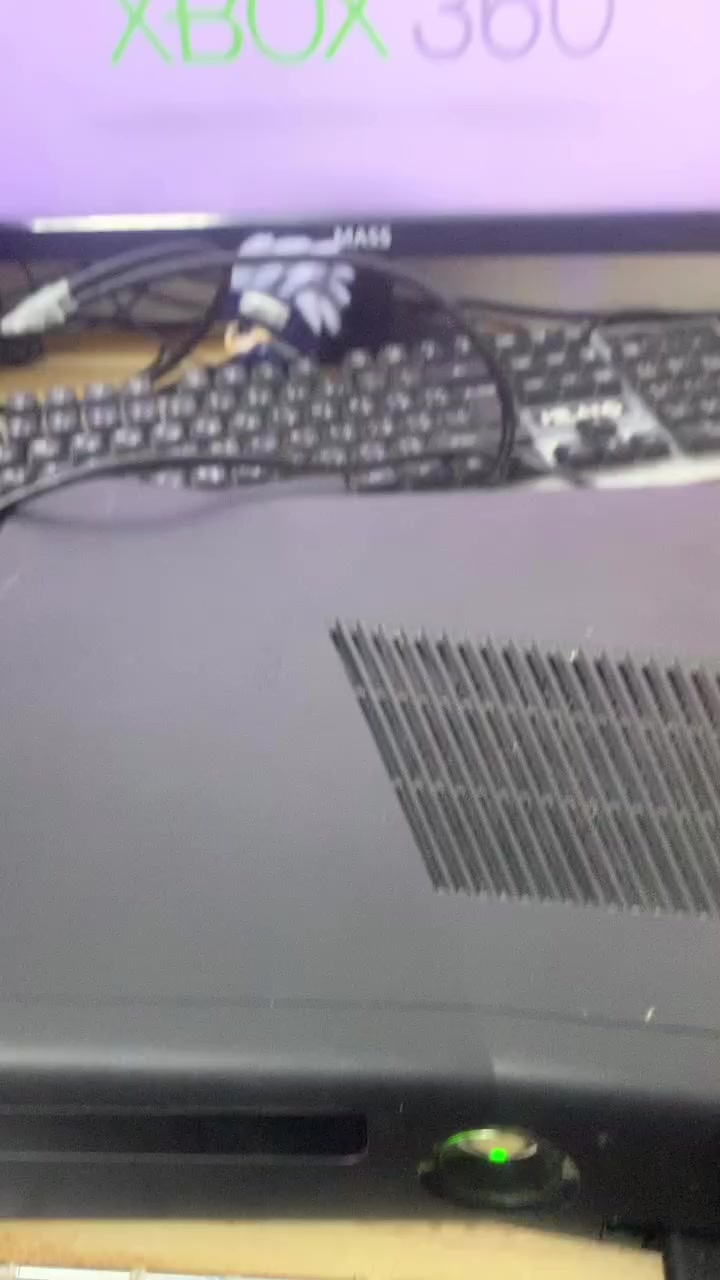 اكس بوكس مهكر
سعره ١١٥ وبيه مجال قليل 
العاب مثل ما موضح ب فيديو و محتويات كاملة من جوستك و كهربائياته بدون كارتونه جهاز نظيف مابيه عطل


**إذا كنت صاحب هذا الإعلان وتريد حذفه لأي سبب، رجاءا أرسل رسالة إلى الدعم الفني**