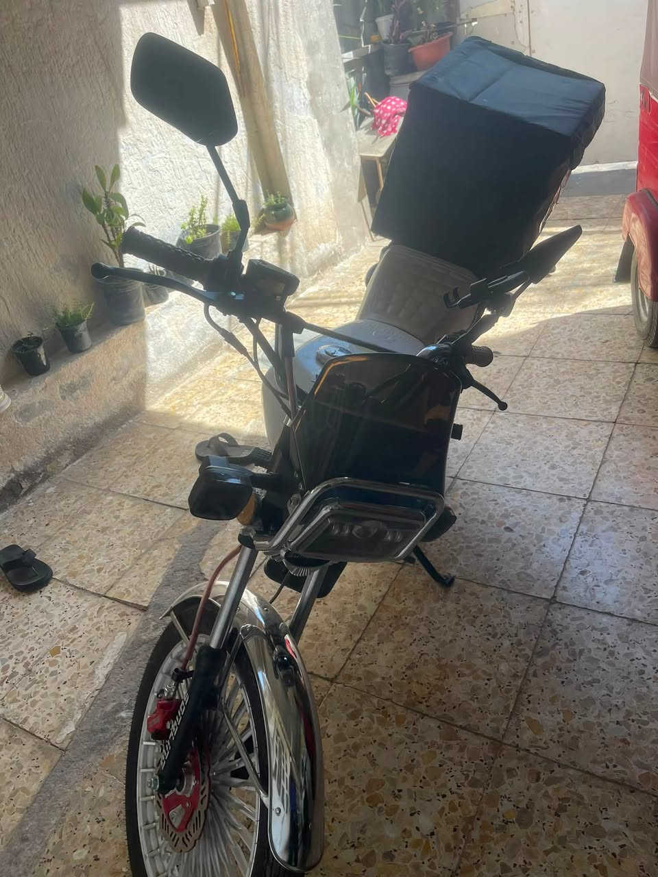 سلام عليكم سونك أيراني موديل ٢٠٢٦ قبل ١٥يوم من منزلهة رمبة جاهزة يعني بعدها بتراب الرمبة بمليون و١٥٠ عنواني حي اورالشعب 
تواصل ***********
