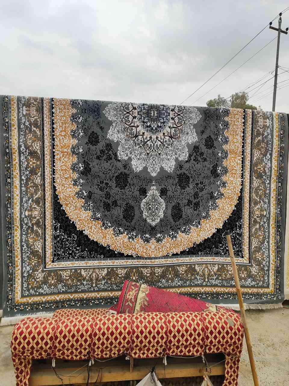 محافير ايراني كاشان قياس القطعه 3×4
سعر القطعه 70 وتوصل مجاني داخل الموصل عنواني باب شمس محل حكم السيد لتواصل خاص او *********** او *********** واتساب هم متوفر
