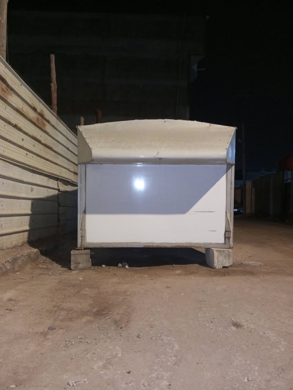 سلام عليكم
بوكس تغليف مال بنكو نثيه حمل 
للبيع سعر (مليون و100) عنوان بصره 
تفصال جديد او راقي 
***********
