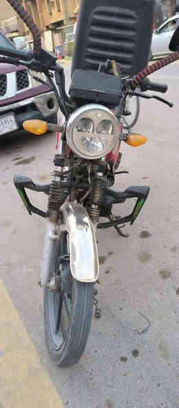 سايم  عدل موديل ١٤
نضيف من كلشي جاهز
مجفت كير ومحرك اليوم 
سنويه ولوحات تحويل مباشر
انبار صقلاويه فلوجه
السعر مليون وميه
1.100.000
***********
