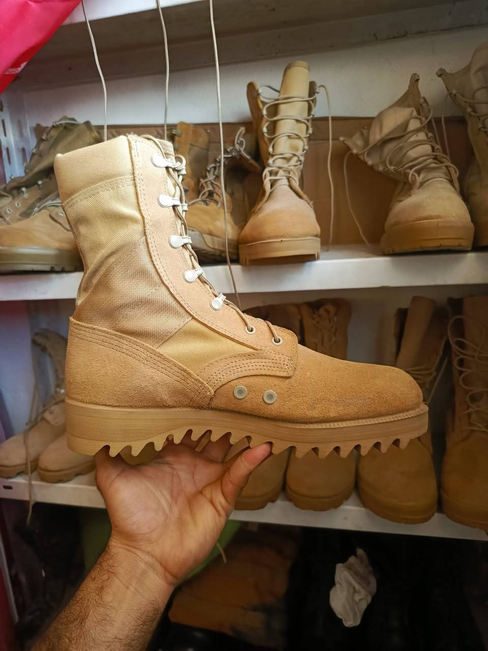 منشار امريكي جديد حجم 11-R يعني 44+44 ونص 
يوجد توصيل  بي فقط واتساب ***********
 وهذا فقط اتصل ***********
