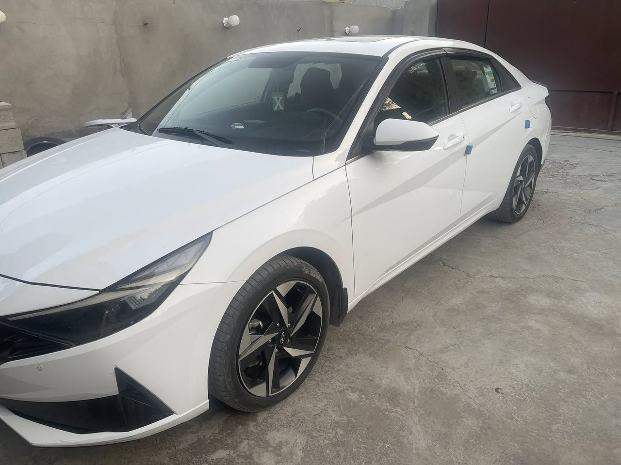 سلام عليكم

النترا ٢٠٢٣ بغداد مطلوبه 

محرك٢٠٠٠ دوش
بصمه 
تشغيل عن بعد
مري شفط
بصمه ابواب
فتحه
بصمه جنطه
تبريد قطعتين
اشاره ترحيب

الشراي يتصل
***********
