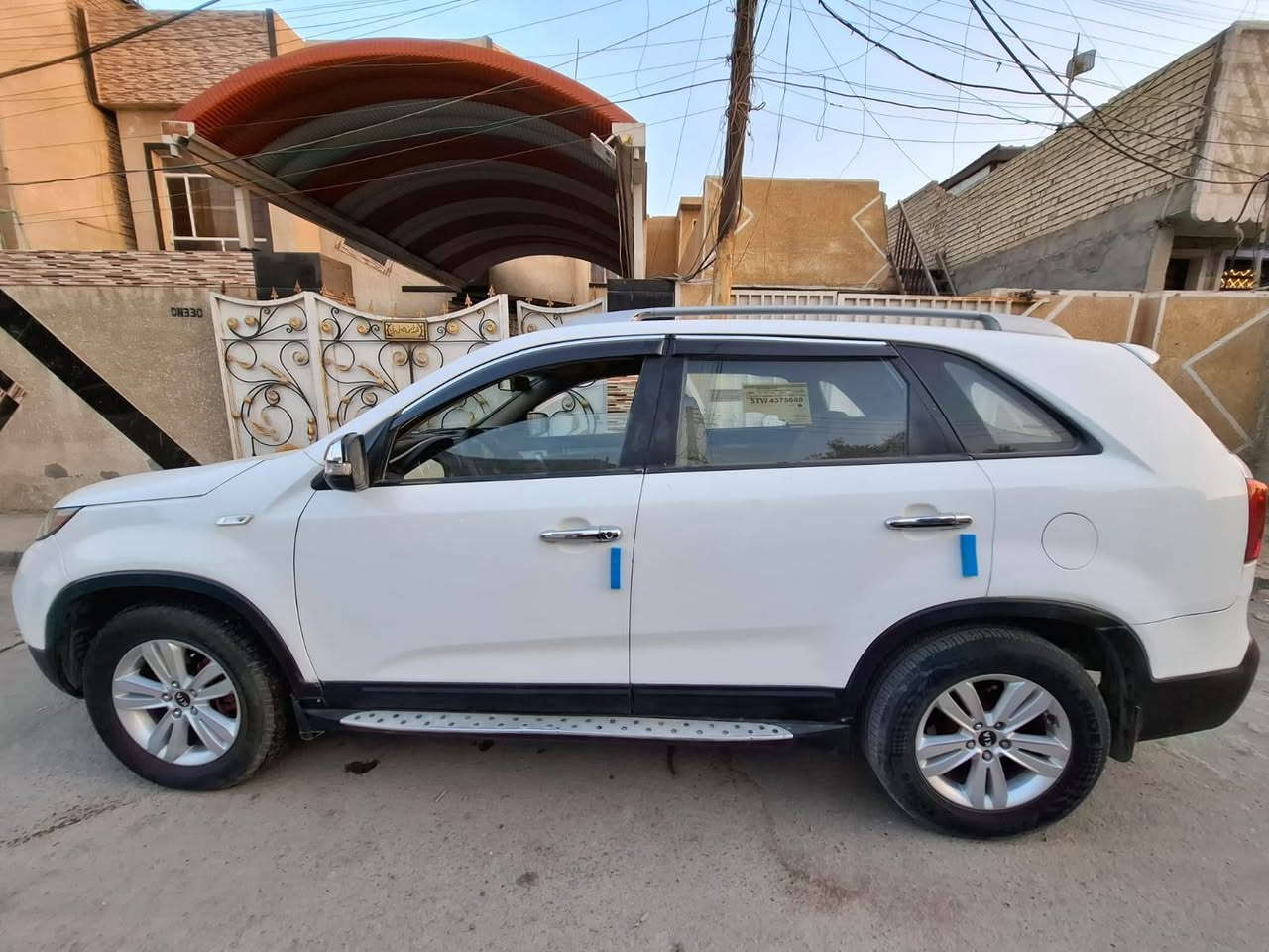 السلام عليكم كيا سورنتو موديل ٢٠١١ خليجيه محرك ٢٤٠٠ دوش تدفئة وتبريد قطعتين سبعه راكب كهربائيات كلهه تشتغل داخل نظيف شاشه كاميرا تخم تاير نظيف مصبوغه حزام بيها ضربه باب عكس السائق شواصي ولغود وتكم وحوض مكفولات مكانها بغداد الدوره ابو دشير هاتف *********** سعرها ١١٨ ومجال بسيط بغداد, العراق
