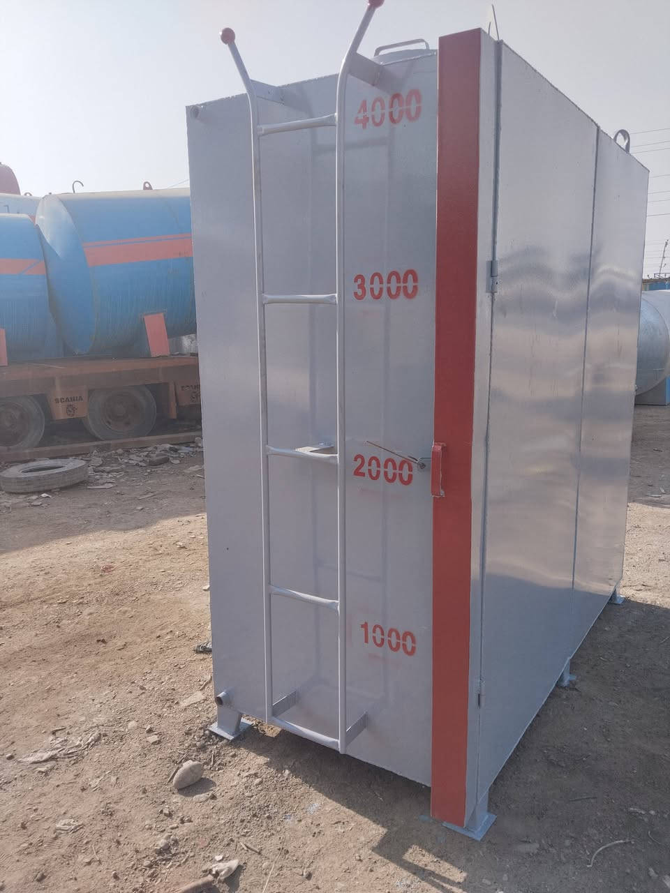 حدادة علاء 
لصناعه كافه انواع الخزانات♻️
من(1000لتر) الى (54.000الف لتر) 🌀
 (للماء_والكاز_والبانزين_والنفط)💦
1-خزانات/منظومات الاطفاء🧯🔴
2-خزانات/حديد مغلون للماء💧
3-خزانات/كاز للمولدات كافه الاحجام💯
4-خزانات/للبانزين_والنفط كافه الاحجام💦
5-خزانات/تفصال حسب الطلب↘️
           (دائري🔴) (مربع🟥)
بغداد جرف النداف 
***********
