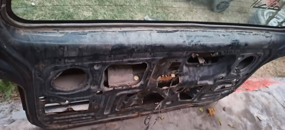 جنطه بريجو للبيع بيه من خياس من جوه القفل يعني سمكري يكصه وسيويه سعره ٩٠ وبيه مجال للطيبين عنوان كوفه العباسيه ***********
