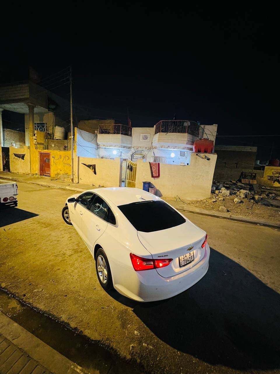 🚗 للبيع - شيفروليه ماليبو LT موديل 2024
السعر 155 وبيه مجال  بصيط 
وارد امريكي قطعه وحده تبديل 
رقم بصرة باسمي تحويل ثاني يوم 
🔧 المواصفات:
 • المحرك: 1.5 لتر تيربو (1500 CC)
 • ناقل حركة أوتوماتيك
 • فئة LT السيارة فول عدة الفتحه 
.•قفل سرعه +تحديد مسار 
 • تشغيل بصمة + دخول ذكي
 • شاشة لمس 8 إنش
 • كاميرا خلفية
•ويا كب اصلي 
 • حساسات خلفية
 • بلوتوث + USB + أبل كاربلاي / أندرويد أوتو
 • مكيف أوتوماتيك
 • جنوط ألمنيوم
 • مصابيح LED نهارية
 • أنظمة أمان: ABS + الثبات الإلكتروني + وسائد هوائية
توقف ذاتي رادارات محيطيه 

 • السيارة نظيفة جداً من الداخل والخارج 
السيارة بل كارتون وبل عافيه ع الي يأخذه
العنوان:بصره قبله 
الاستفسار :***********
