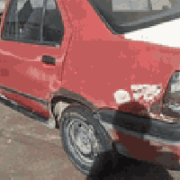 للبيع رينو حجم ١٩موديل ٩٢كربون بانزين سعر ١٧وبيها مجال شي قليل //٠٧٥٠٨...