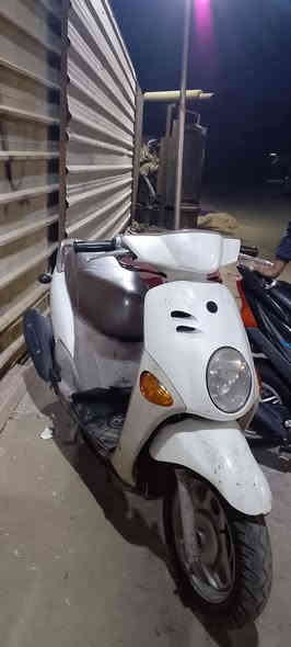 سلام عليكم دراجه فله 
كفرات بلادي
كليو متر شغال 
كيج بانزين شغال 
تايرات جديد 
اشاير شغال 
الايت عالي وناصي شغال 
مكينه بلاديه مامفتوح
سعر 800 وبيه مجال شي قليل 
عنوان الشعب شارع الصحه 
رقم الهاتف ***********
