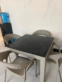 ميز طعام • الحلة