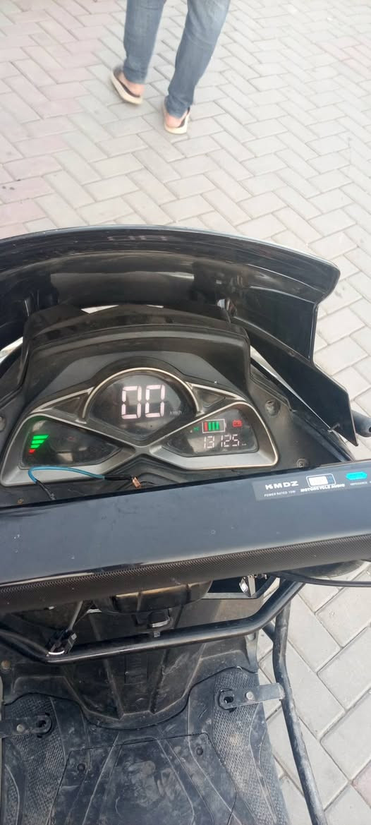 سلام عليكم دراجه البيع 
دراجه رياضي محرك مكوفل 
سعر 850وبيه مجال 
عنوان زعفرانيه 
الرقم ***********

