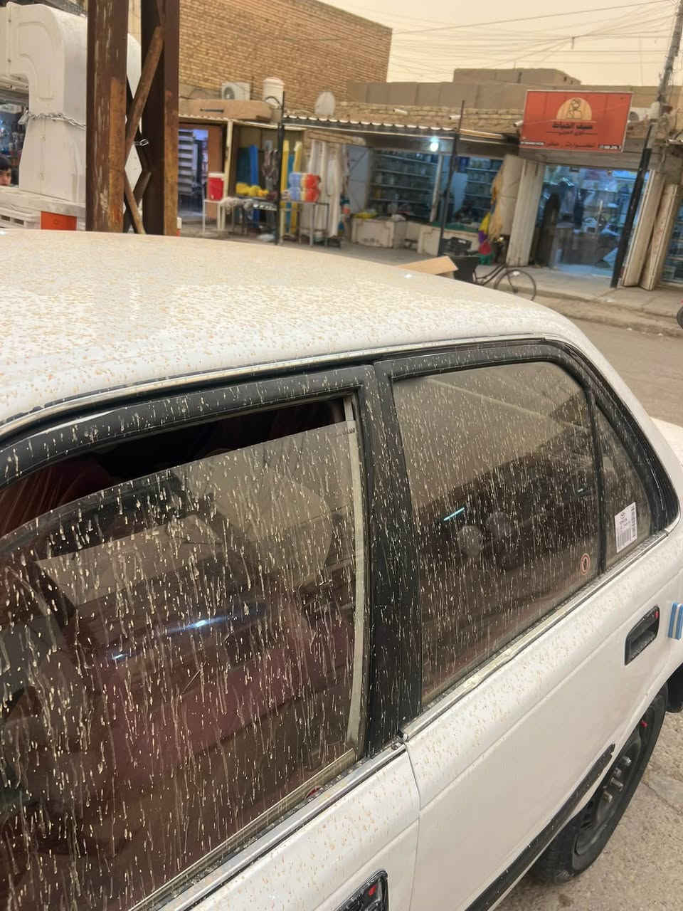 سلام عليكم 91للبيع سياره جاهزه مكاني واسط ورقم واسط باسمي ستيرن بور محوره داخل احمر اوتماتيك بلادي ***********
