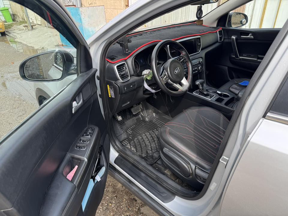 سبورتج 20 امريكي 
170 وبيها مجال 
الضرر موضح بالصورة 
بغداد 
***********
