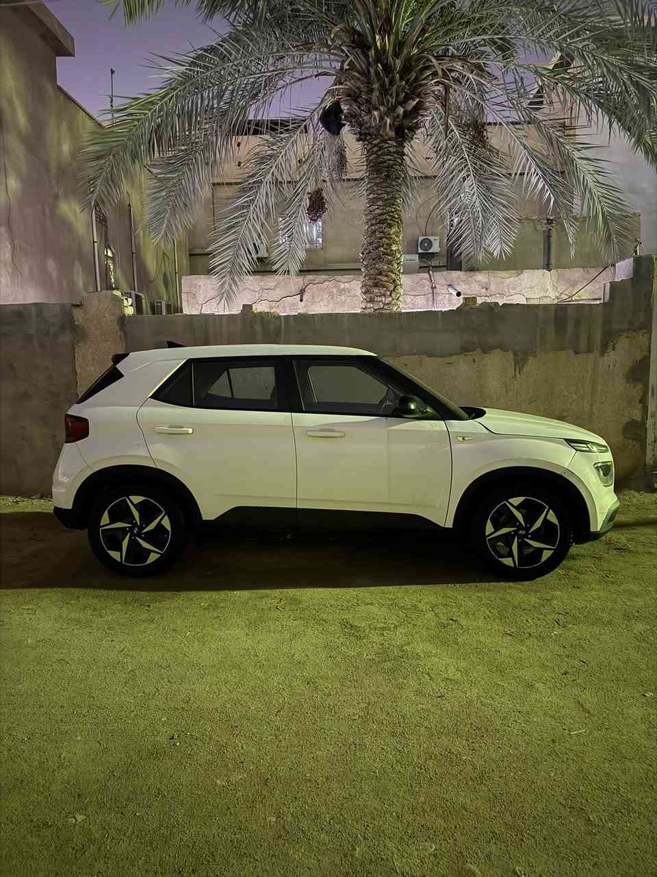 هونداي فينو وارد امريكي موديل 2021 ابيع كوم حديد عدا الأصوليات رقم بصرة انكليزي بيع او مراوس سعر 90 مجال قليل ***********
