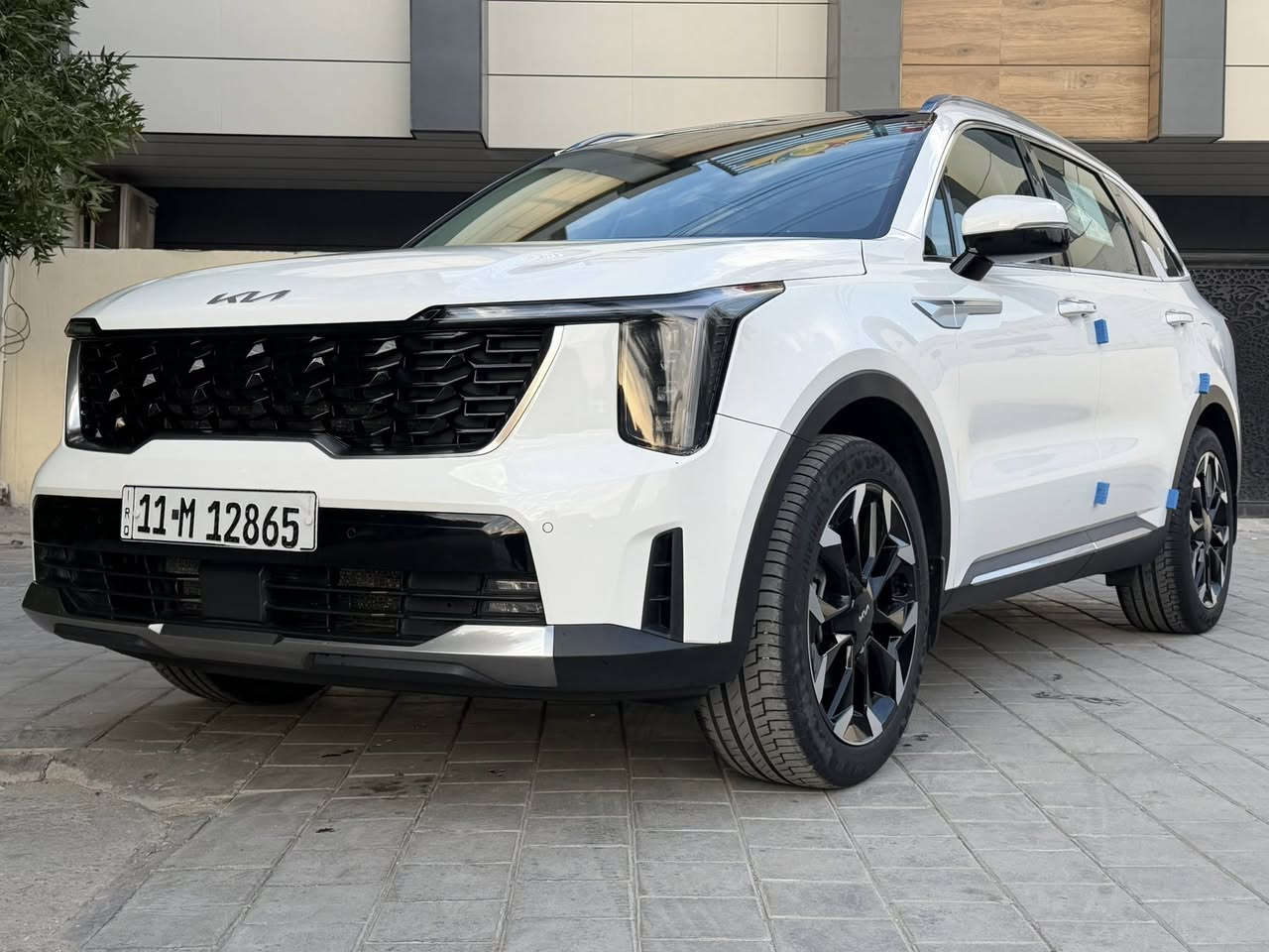 سورنتو 2025 ضمان الشركة نم 
مكفولة كفالة عامة لاضربة ولاصبغ ولابارد 
فول مواصفات  V6__ستة سلندر
…بصمة ابواب
…صندوك كهرباء
…بنوراما طكتين 
…كير موس
…دبل كامرة خلفية 
…تبريد شاشية
…مري شفط - طي
…جام عدد ٤ كهربائي 
…بردات خلفية
…شاشة عدادات
…شاشة تدعم كاربلاي-اندرويد
 …وضعيات قيادة سبورت-نورمال-ايكو
… شفتات ستيرن
…لايت زنون - بك لايت LED
…هند بريك اوتو
…حساسات امامي خلفي
…-7- راكب
… تشغيل عن بعد
للاستفسار

‏‭***********
***********
