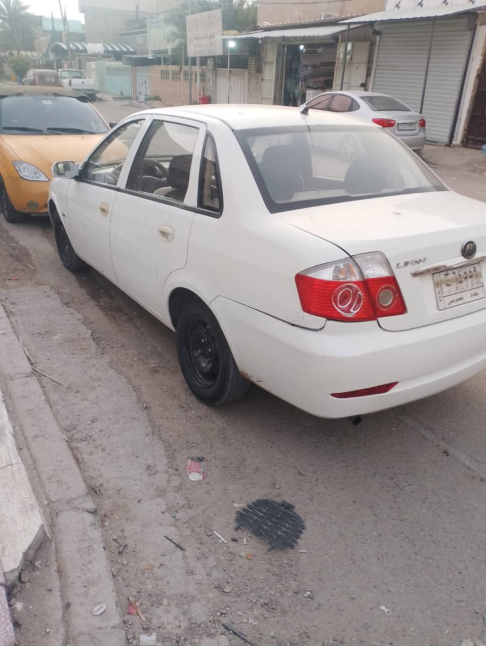 السلام عليكم للبيع ليفان 2010 مصفره غرامات  السنويه منتهيه 9شهور كير مكينه كهربائيات تريد تخم تاير حداديه امامي خلفي خير من الله السعر 32$ بيها مجال قليل مكاني الدوره ابو دشير *********** واتساب مكلف بالنشر
