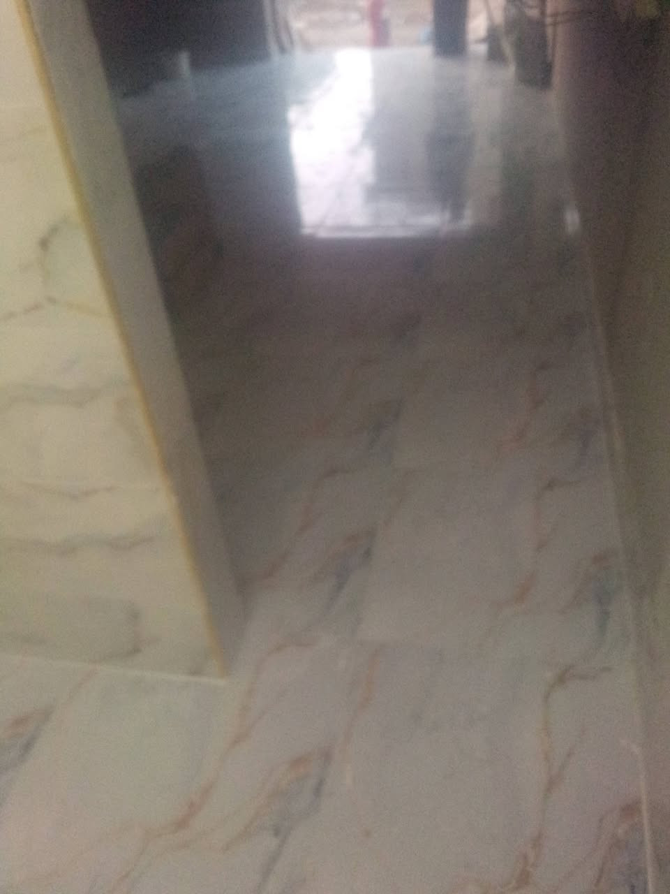 خلفه سراميك وبورسلين وكاشي ومرمر بالبياع ***********
