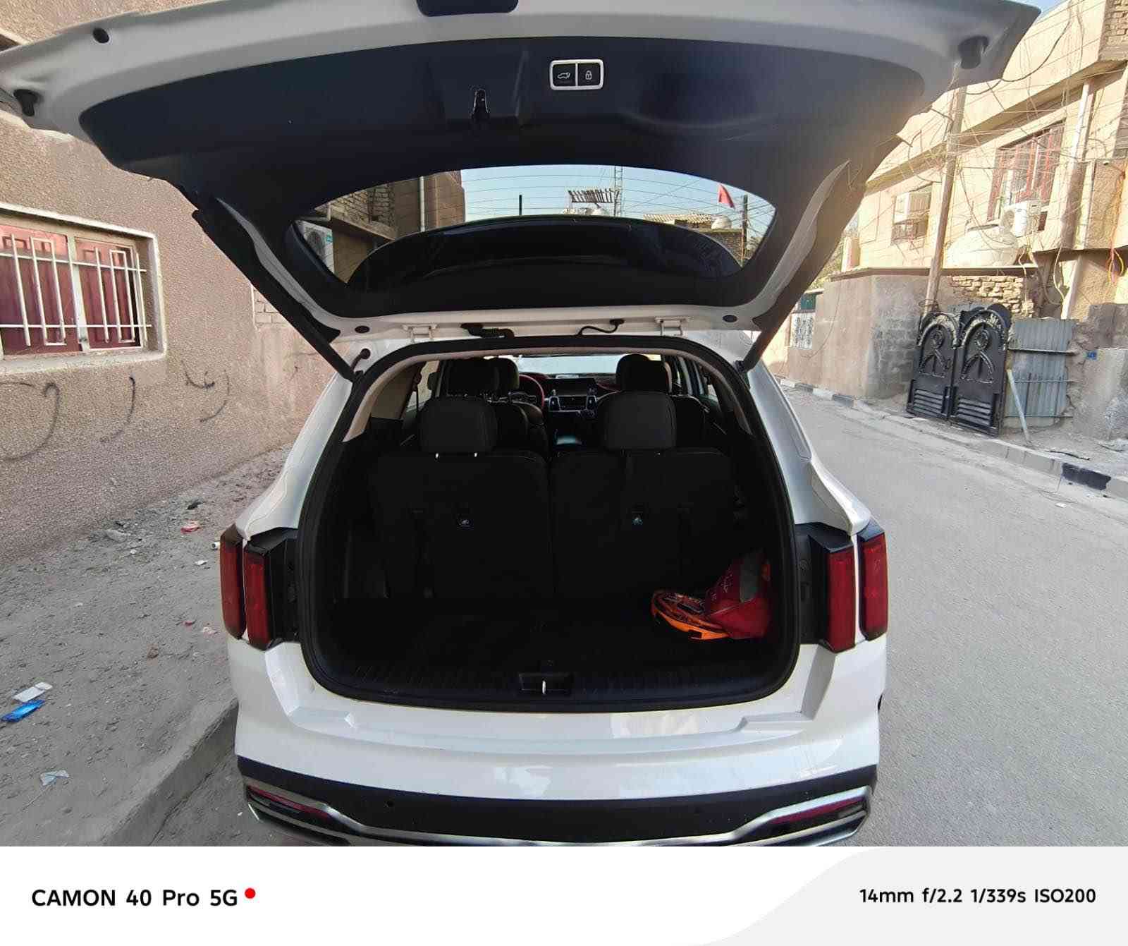 كيا سورنتو هايبرد  2023 وارد امريكي  السياره نظيفه جدا وحادثها جدا بسيط بدون قطره صبغ السياره تبديل بابين جهه ااصدر فقط بلادي نفس اللون والقديمات موجودات ماشيه 65 الف كيلو 7 راكب كشنات كهرباء وهواي مواصفات بيها السعر 265 ورقه .. للاستفسار (***********) موجوده في بغداد كراده او زعفرانيه . بغداد, العراق
