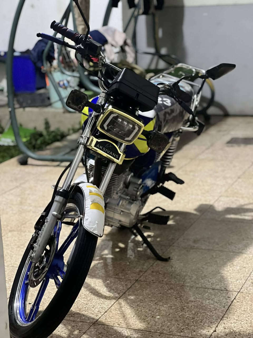 دراجه سيفان موديل 2023 دراجه كفاله من كلشي نضيفه حيل سعرها 650 الف مكان رمادي الملعب تواصل***********
