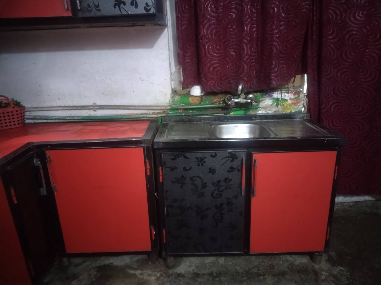 من رخصت لادمن كاونتر مستخدم تزكام درجة اولى العنوان بغداد حي البتول قرب فلكة حي النصر  السعر ٤٠٠ للتواصل ***********
