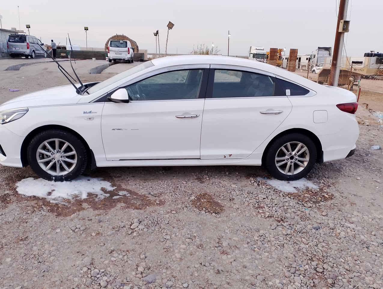 سيارة سوناتا موديل 2023 وارد كوري غاز تخم تاير جديد تبريد شغال حداديه جديده بيها خسفه بلجاملغ خلفي صفحة العبري السعر 155 مكان سيارة البصرة قضاء القرنة  رقم صاحب سيارة ***********
