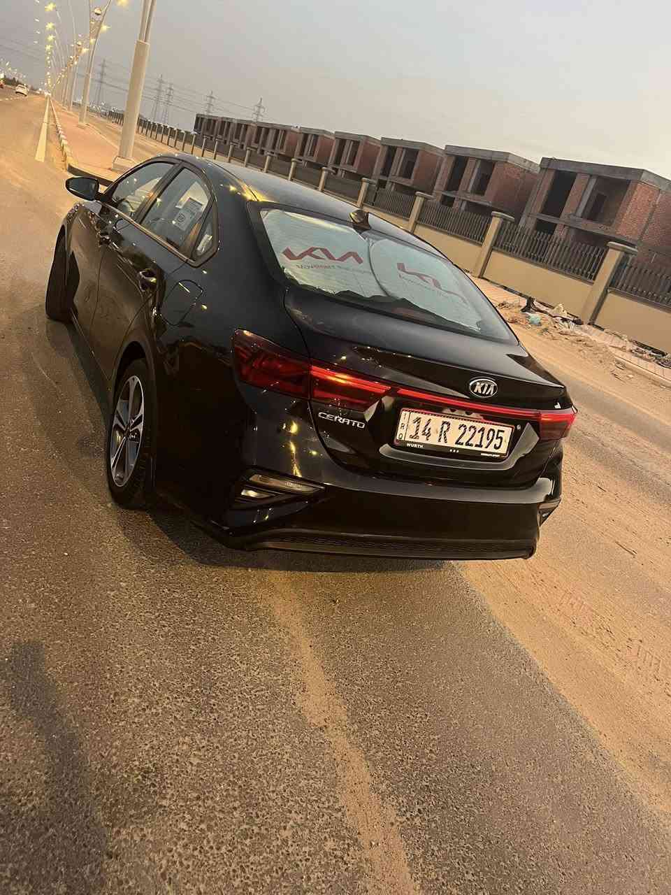 سلام عليكم عندي هاي سياره سيراتو مديل 2019 خليجي مكفوله من كلشي بيه بس بارد سياره ما ناقصها شي تخم تاير جديد حداده  جاهزه رقم جديد سعر 133 بيه مجال قليل رقم الهاتف ***********
