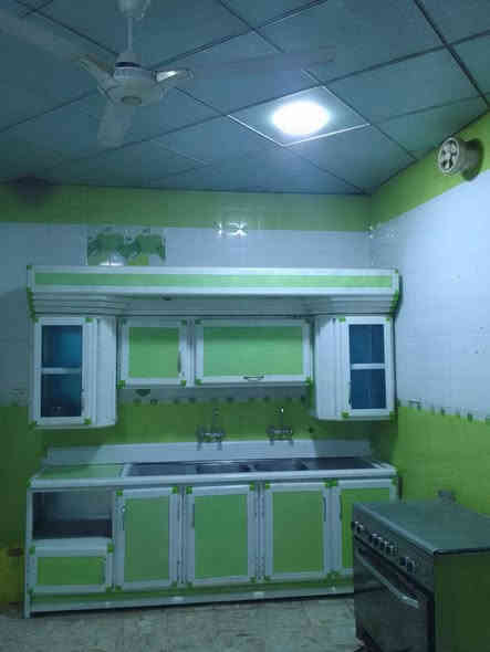 سلام عليكم كاونتر لبيع مكون من 4 قطع السعر 750 وبي مجال الرقم ***********
