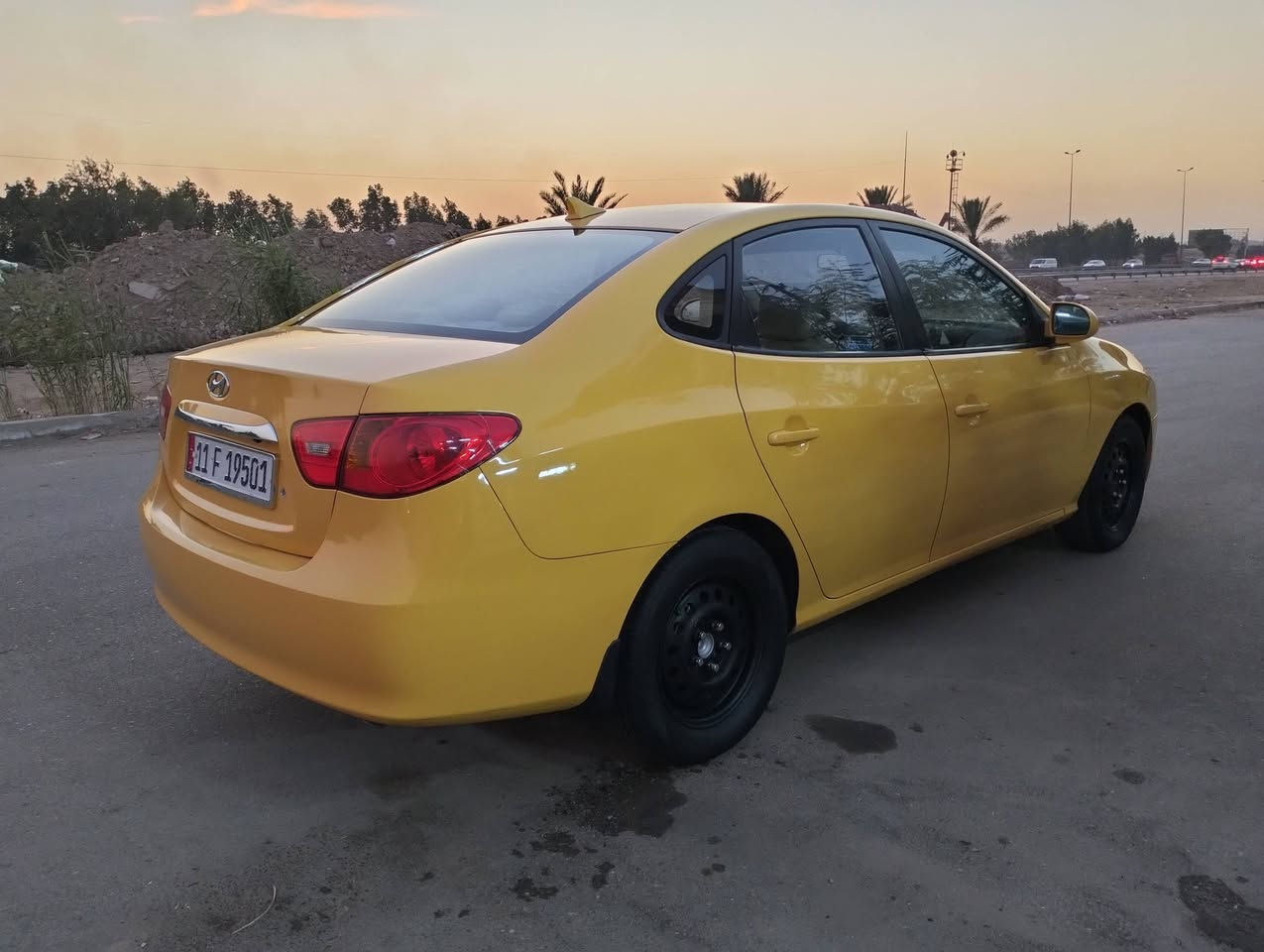 السلام عليك النترا للبيع موديل 2010 وارد امريكي حادث جاملغ وبنيد مكينه 2000 گير اوتوماتيك تبريد شغال منضومه  غاز  جديده تخم تاير رقم بغداد مشروع وطني رقم انكليزي باسمي مكان السياره بغداد رقم الهاتف ***********
