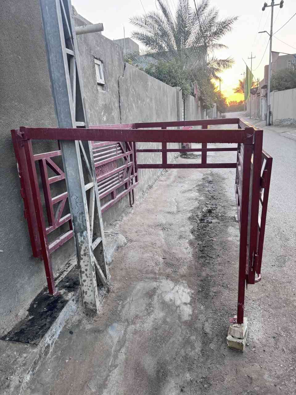 محجر كيه نثيه 2700 شغل الصويره نضيف ومصبوغ سعر 450 وبي مجال مكان كربلاء طويريج
‭0772 522 2714‬
