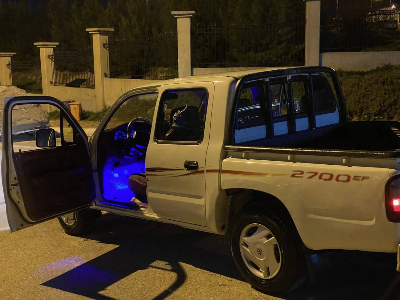 توێتا هایلۆکس مۆدێل1998فولفولی ئیسرات خاس ئارمی سلێمانی ئارموو ئەوەلیات بەشرت ناوە سورە دەبڵ تەکمج تەبریتوو پاوەر چوار جام کاربا بۆیاخ دوو بەستی هەیە لەگەڵ تۆزێک سارد سعری94گەڵ و مەعامەل بۆ زانیاری زیاتەر پێوەندی بەکە***********❤️✨
