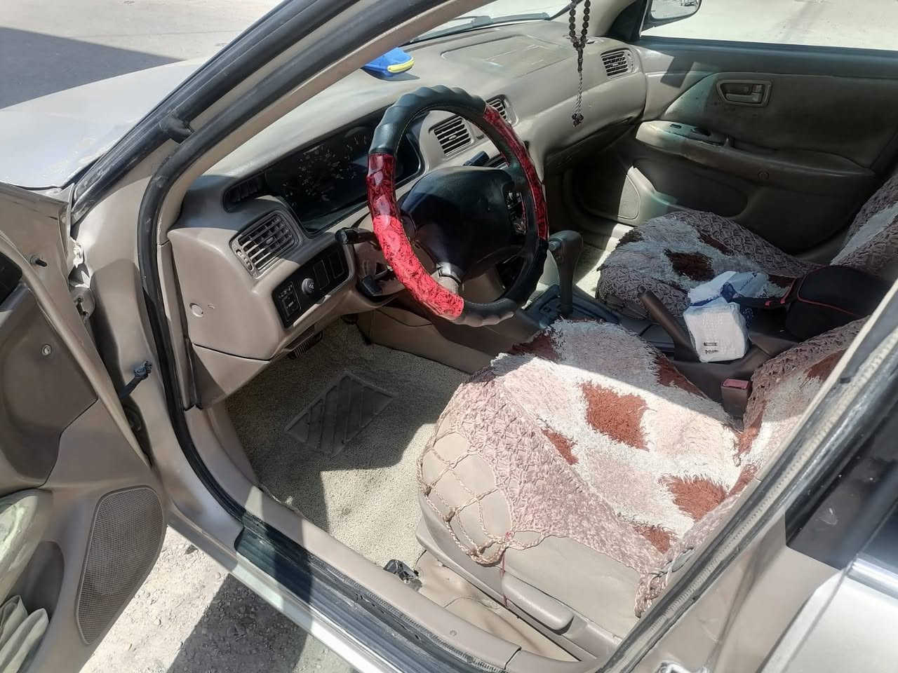 كامري موديل ٢٠٠٠ رقم بغداد انكليزي تحويل مباشر السيارة محزمة على جراد وارد امريكي حادثها جاملغ امامي بدون دواخل السيارة مكينة بيها نفخ  اعتبرها تريد مكينة كير جديد تخم تاير تبريد حدادية جاهزة للاخير مكانها الفلوجة سعرها ٦٨ ومجالها جدا بسيط واي أستفسار ***********
