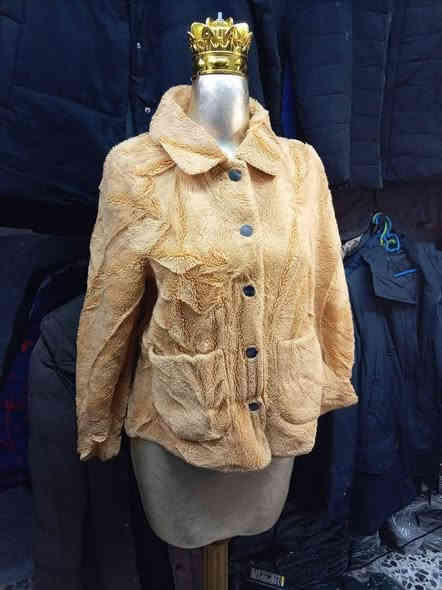 يابه السلام عليكم اي قمصله علئ 3 الاف  هواي متوفر موديلات ولوان خدمه توصيل كل العراق 5 الاف اللحجز وتساب *********** او مراسلها صفحه
