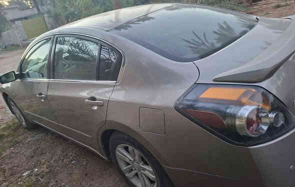 السلام عليكم نيسان التما موديل 2012 خليجية  رقم سليمانية باسمي السيارة فول ماعدة لفتحة سيارة مكفولة كفالة عامة مابيهة قطرت صبغ  كير ومحرك خير من الله شرط الفحص والسونار 
مكاني ديالى المقدادية شهربان 
السعر 119وبيهة مجال 
***********
الخاص ماجاوب اعتذر
