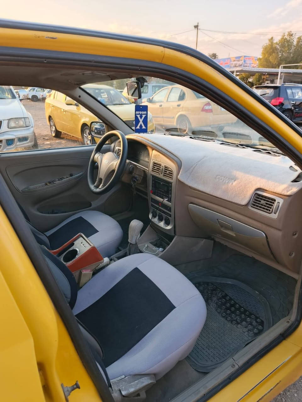 للبيع شيري كوين 2011مصفرة هيئة وغرامات رقم انكليزي محرك جديد تخم تاير جديد السعر 29الشراي يتصل الرقم بي واتساب ***********
