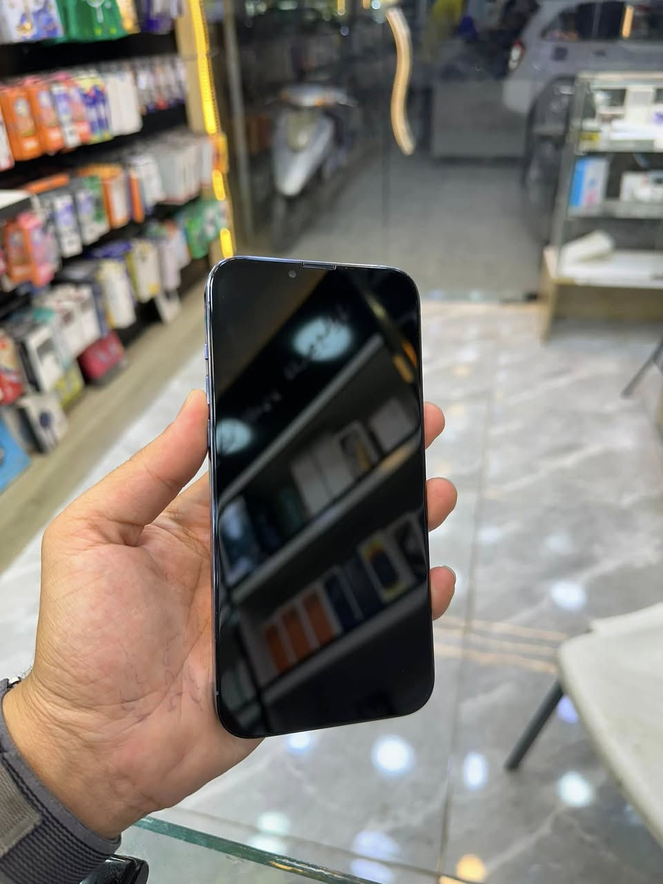 سلام عليكم
📱 للبيع – iPhone 13 Pro Max
🔹 الذاكرة: 256GB
🔹 البطارية: 100% (مبدلة أصلية)
🔹 اللون: أزرق بحري

✅ الجهاز فول شغال (نت – صوت – اتصال – بصمة وجه)
✅ مبدل شاشة نوعية كلش حلوة
✅ مبدل كامره وكله شغال
✅ الجهاز نظيف جدًا (فول لفول)

📍 المكان: بغداد – مدينة الصدر
💰 السعر: 390 ألف (سعر ثابت – نهائي)

📞 للشراء والاستفسار: ***********
